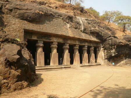 Elephanta Caves3.jpg