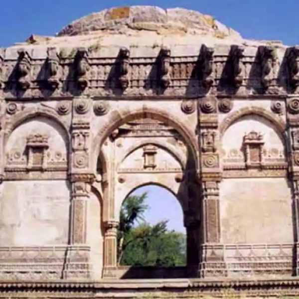 File:Champaner-Pavagadh Archaeological Park.webp